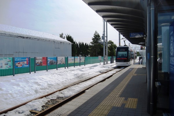 富山ライトレール　岩瀬浜駅